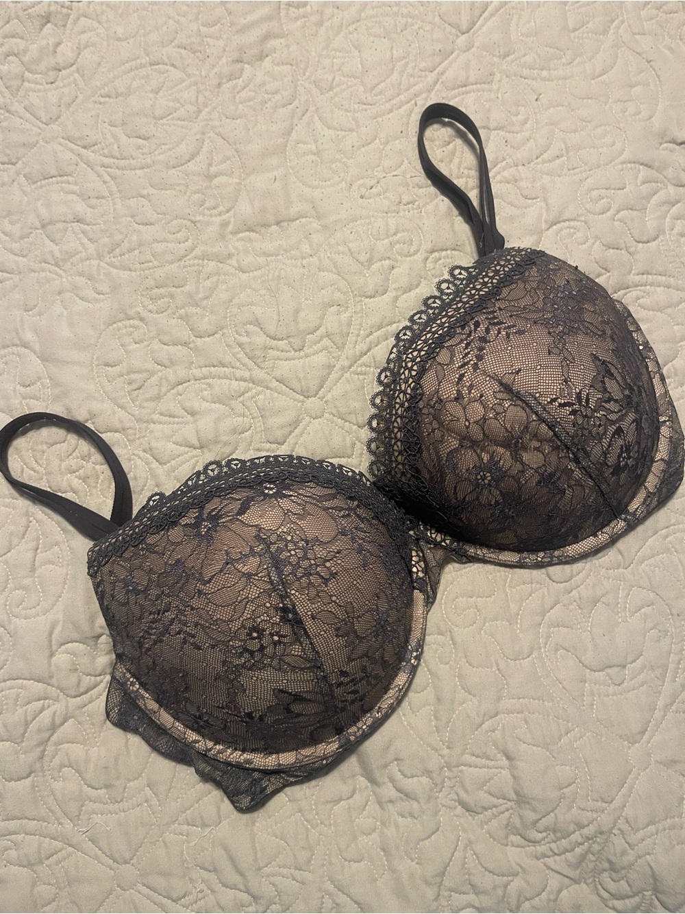 Victoria's Secret Very Sexy Push-up Bra - 38DD